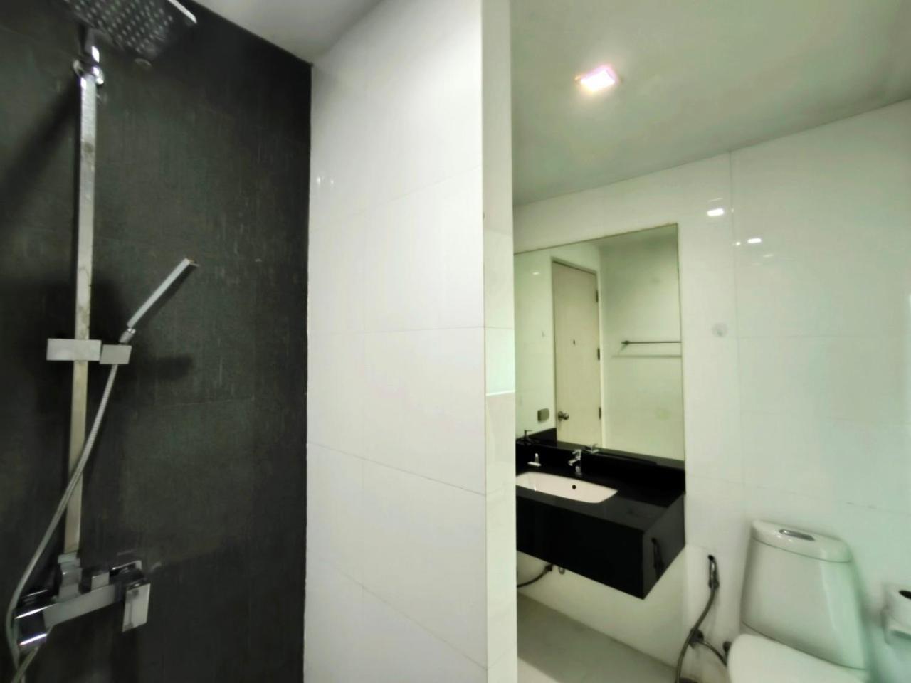 The Urban City Center By Fantasea Beach Pattaya Exterior photo